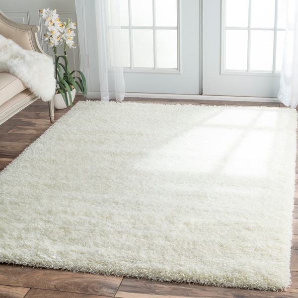 nuLOOM Soft and Plush Solid Shag White Rug 92 x 12 16489db7 c9d3 48fd b7be d3b97adb4175_600
